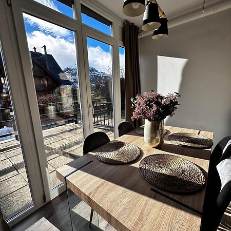 Precioso Apartamento Con Vistas A Pistas Y Garaje Формигал Екстериор снимка