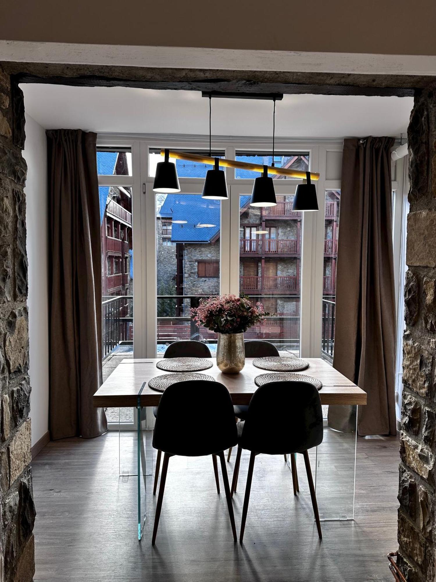 Precioso Apartamento Con Vistas A Pistas Y Garaje Формигал Екстериор снимка